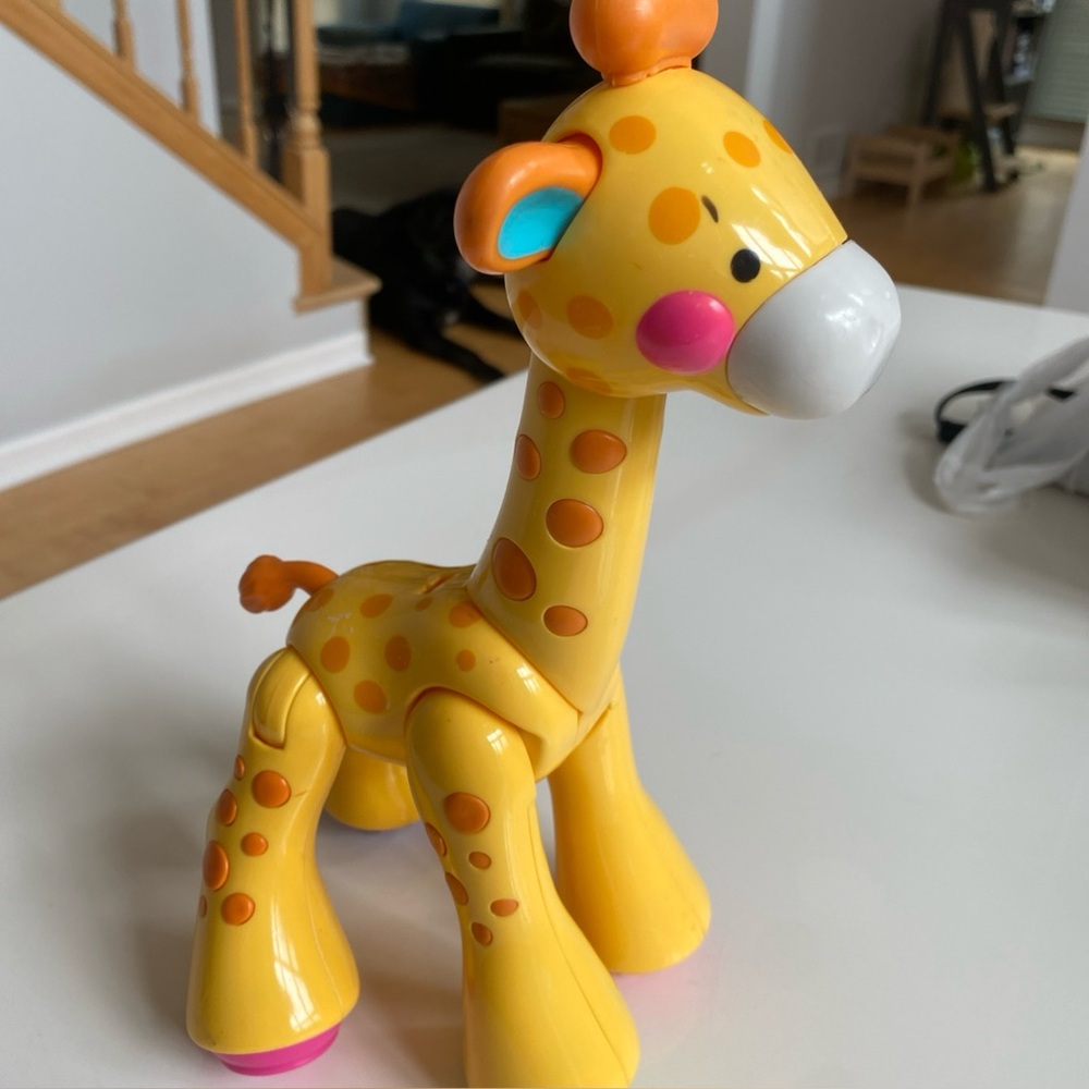 Fisher price clickable Yellow Giraffe sensory toy 12” moveable legs neck clicks